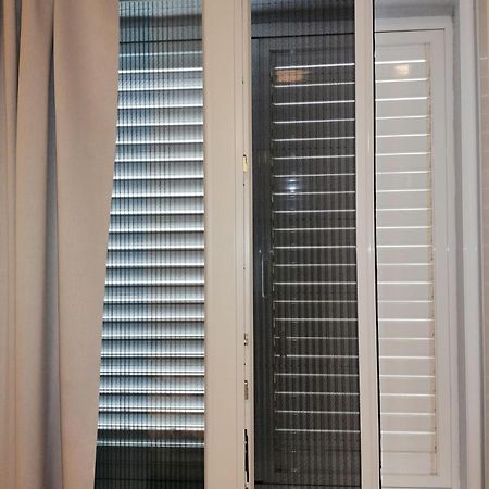 Studio Apartment Mila Pula Bagian luar foto